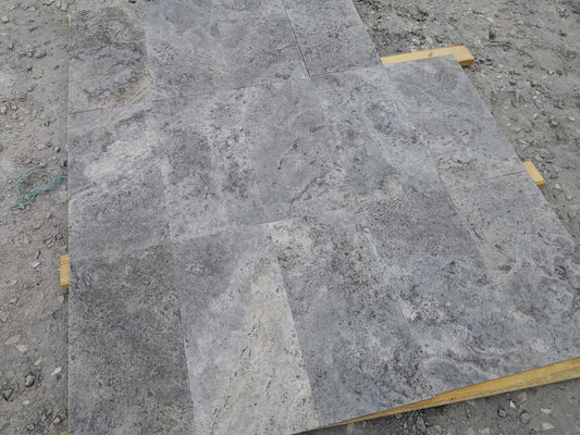 Travertino plateado